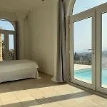 Grande Villa, 6 Chambres, Vue Mer, Montagne & De Cannes Villa Le Cannet
