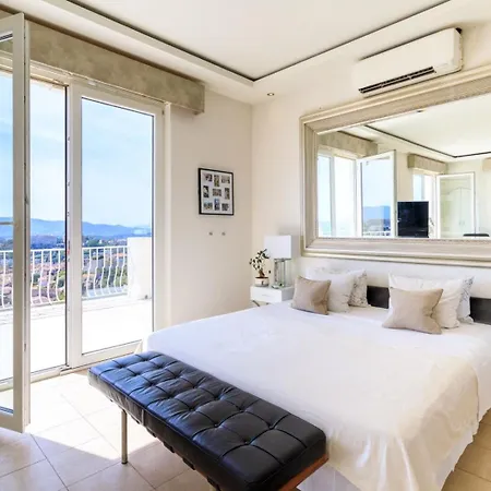 Villa Grande Villa, 6 Chambres, Vue Mer, Montagne & De Cannes