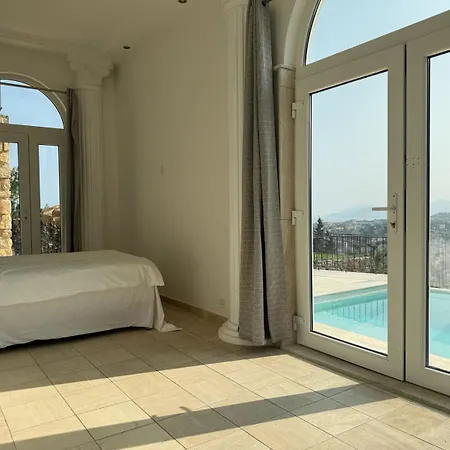 Grande Villa, 6 Chambres, Vue Mer, Montagne & De Cannes Villa Le Cannet